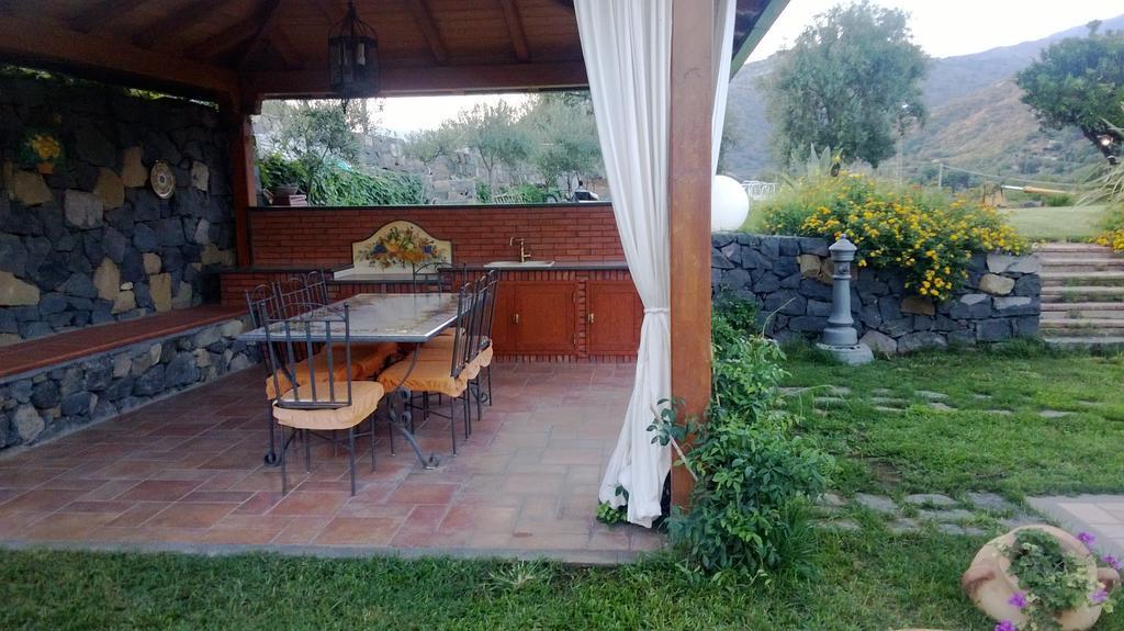 Taormina Villa Ibiscus Alcantara Гаджи Номер фото